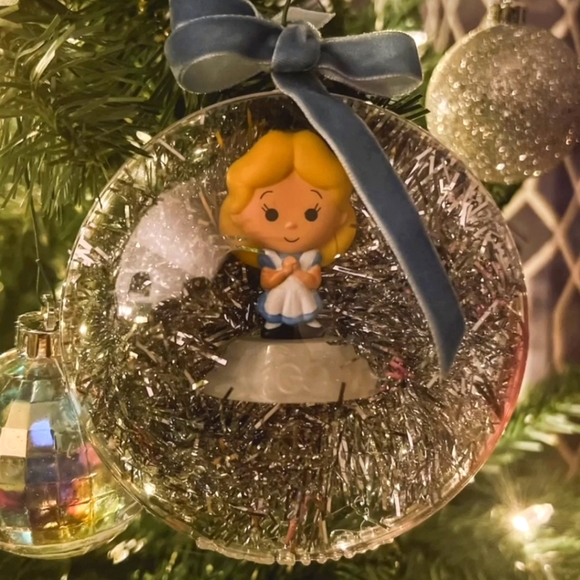 2023 McDonald's Disney 100th Anniversary Toys Elsa Mulan Peter Pan Groot Happy - Picture 4 of 5